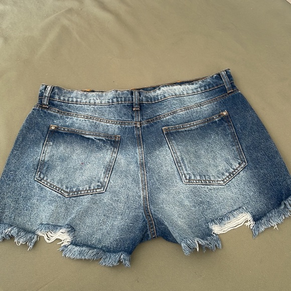 NO BO  Distressed High Rise womens  Shorts size 17” - Picture 4 of 10